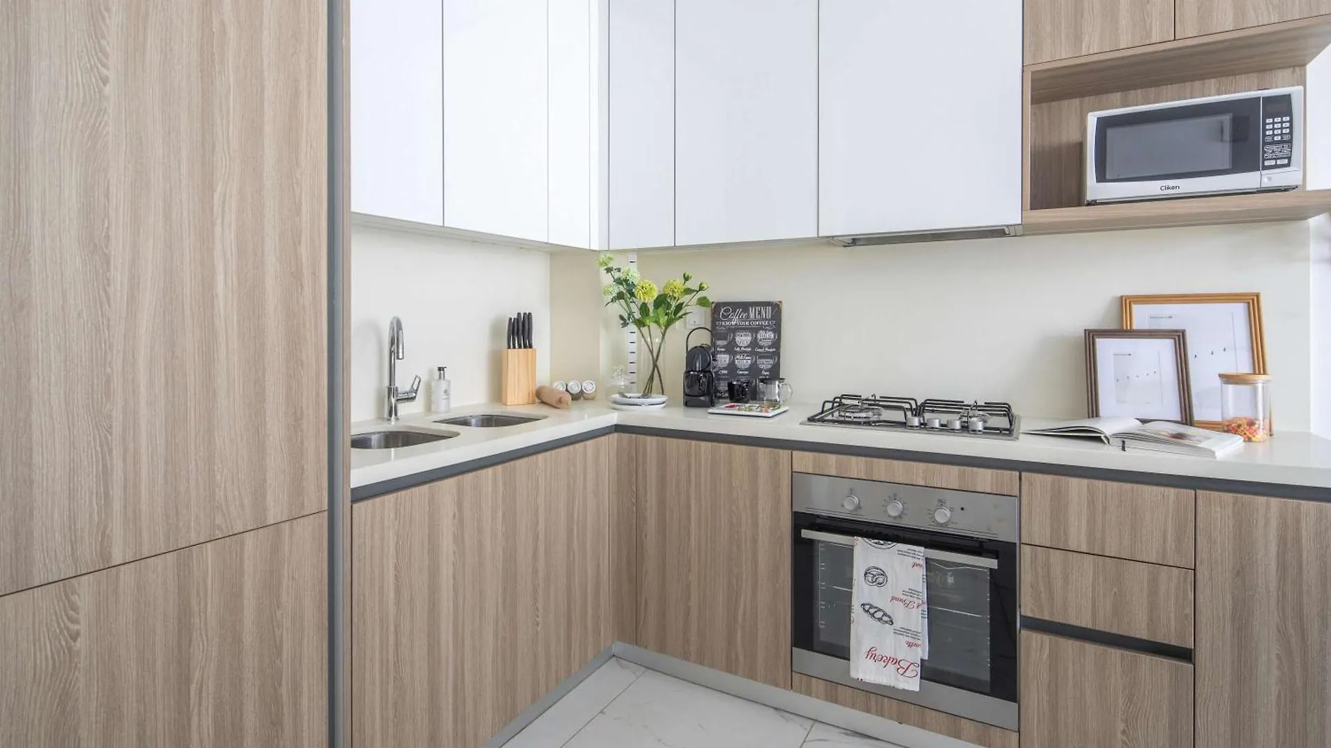 Apartment Frank Porter - The Pinnacle Dubai